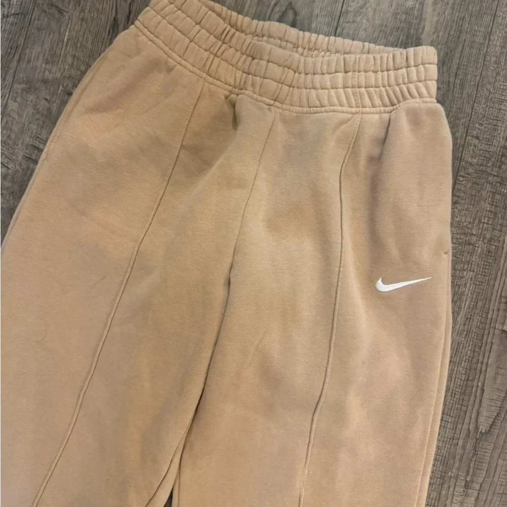 Nike Collection Fleece Loose-Fit Cuffed Sweatpants- Sand- Size XS